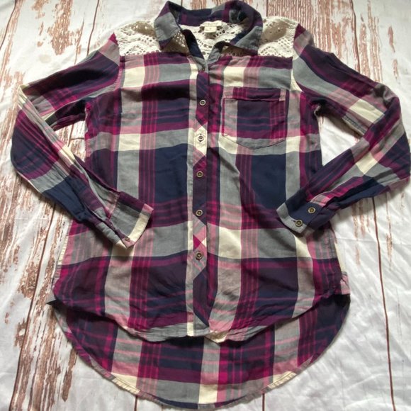 Lucky Brand Tops - Lucky Brand blended fabric plaid button up shirt-S